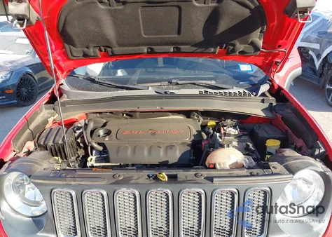 2016 Jeep Renegade Latitude z USA, uszkodzony, nr VIN ZACCJABT2GPE33346